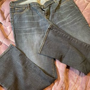 Old Navy Flirt Bootcut Jeans, size 18 Reg, never worn.